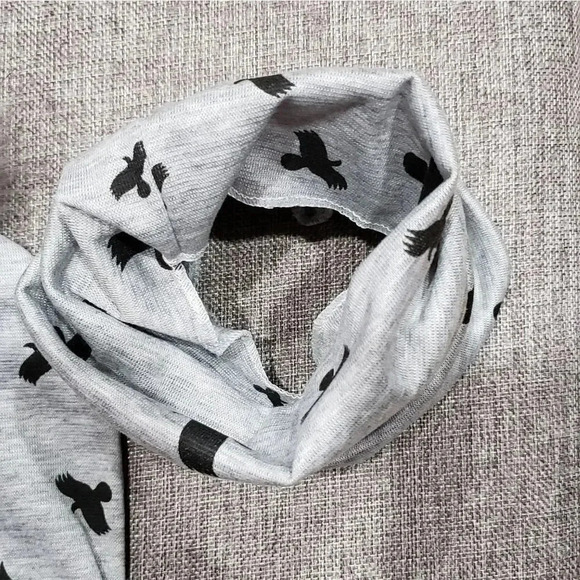 Baby Boy Eagle Pom Pom Hat & Scarf - Picture 4 of 4